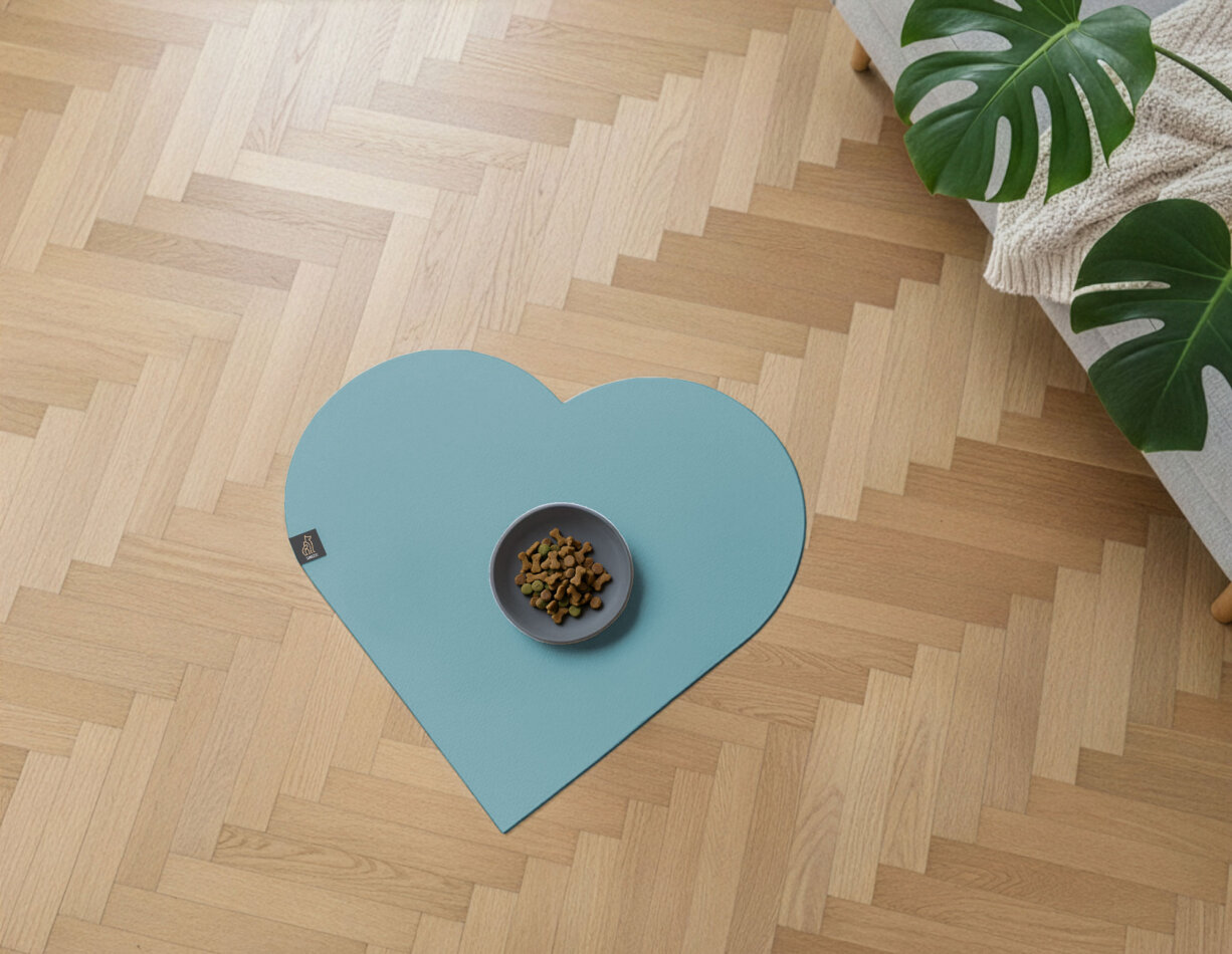 SANOZOO® - Napfunterlage, Öko-Tex, Herz 60x60cm Petrol